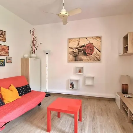 Volta Pool&beach ברדולינו