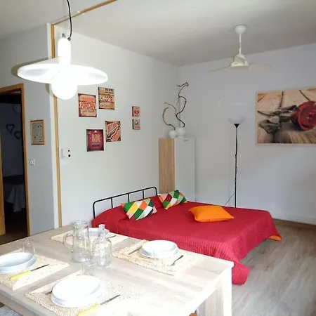 Volta Pool&beach ברדולינו